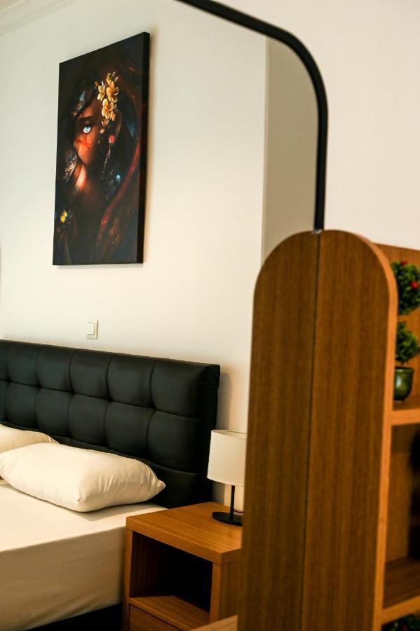 Thessaloniki Center Deluxe Apartment Екстер'єр фото